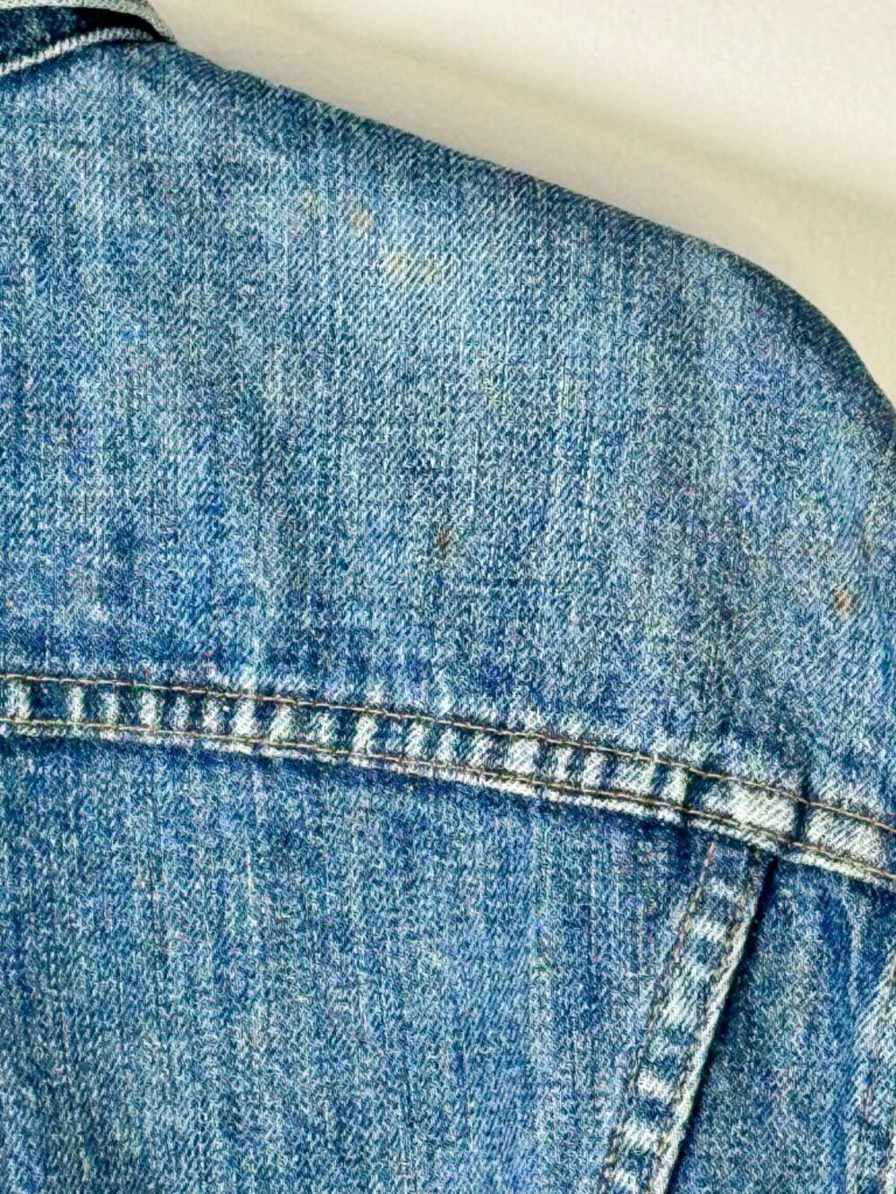 Vintage Levi's Type III Trucker Denim Jacket Model 70505-0217 Sz 40 - Picture 6 of 7